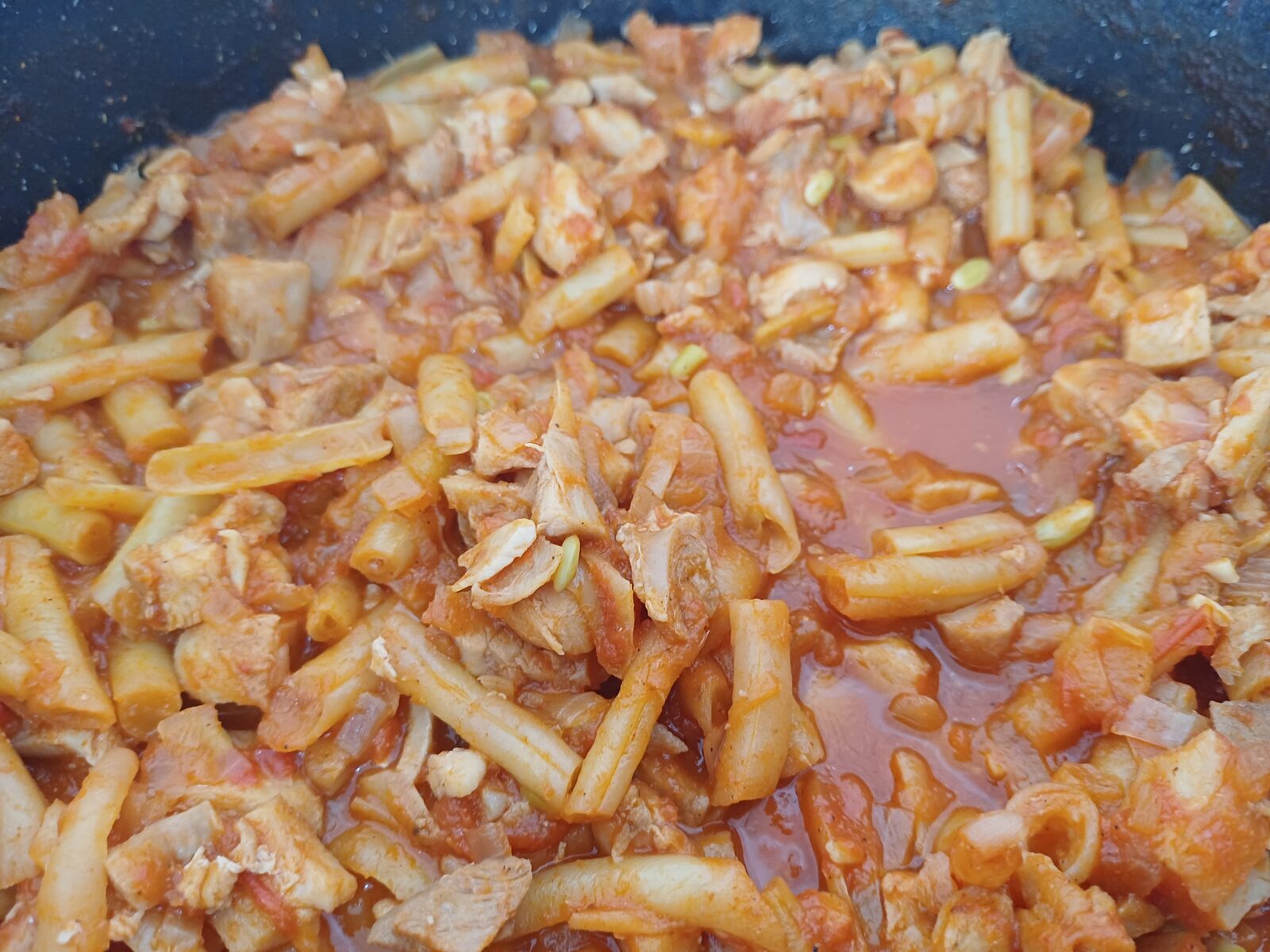 Tomato-Braised Chicken & Yellow String Beans